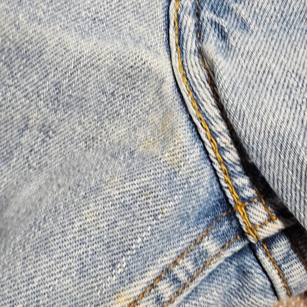 Levi's 550 Relaxed Fit Men 36x30 Light Blue Denim Tapered Leg Jeans Vintage Y2K